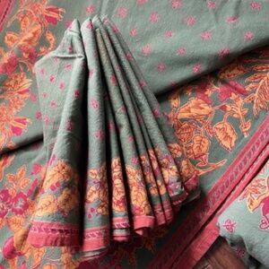 Williams Sonoma TWO TABLECLOTHS 70 x 70  100% Cotton 8 NAPKINS